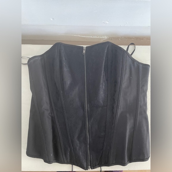 Black Lace Accent Torrid Zip Up Corset - Picture 4 of 11